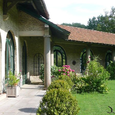 Manoir De Bois En Ardres Bed and Breakfast Eksteriør billede