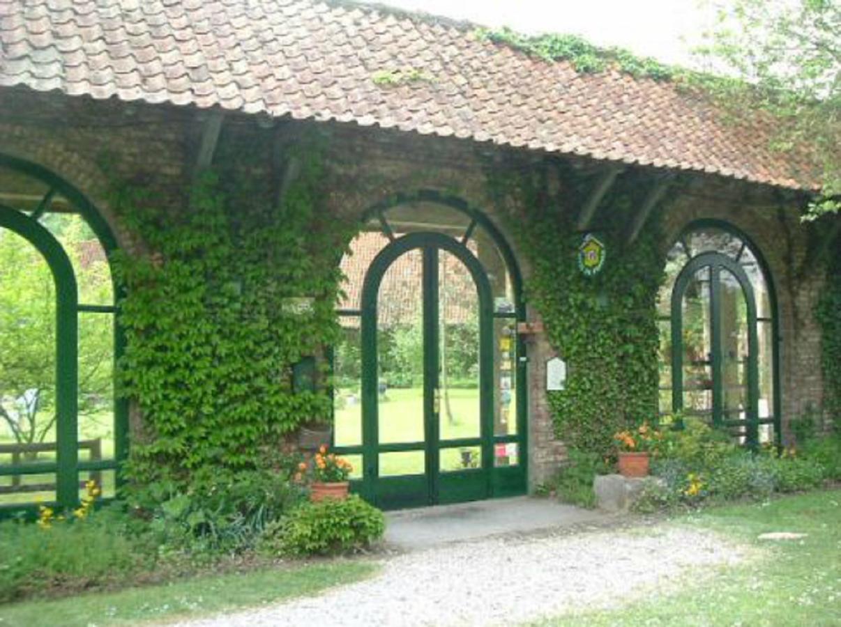 Manoir De Bois En Ardres Bed and Breakfast Eksteriør billede